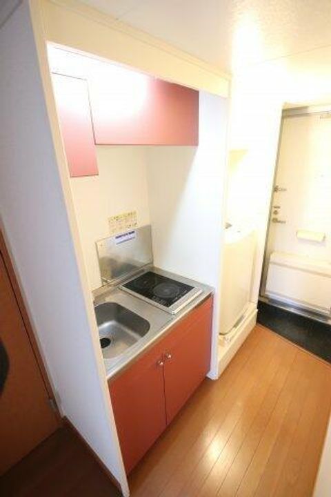 レオパレスレイクさやまのキッチン