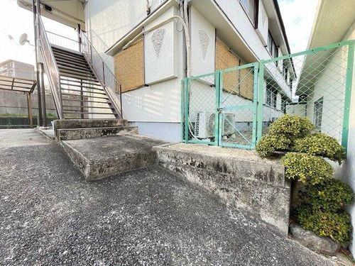 布屋荘7の玄関