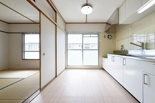 UR中山五月台0030303の居間