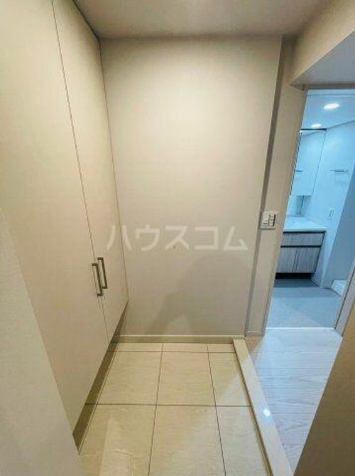 ソルティア天満橋駅前の玄関