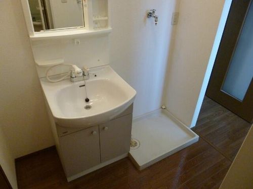 ホワイトクレインの内装