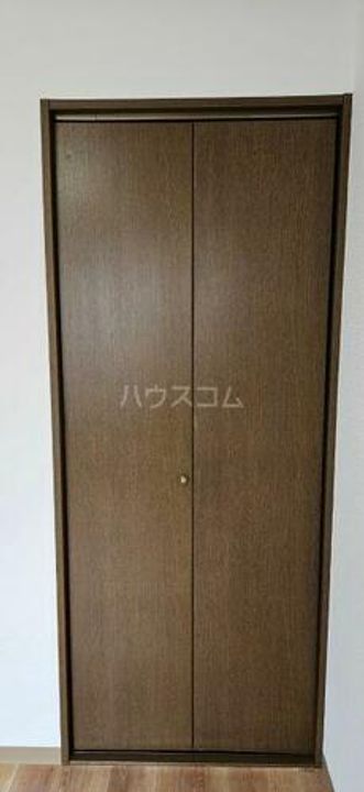 エストゥーディオ・コーモドの内装