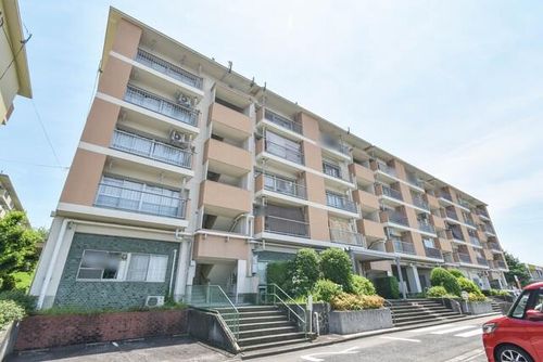 UR岩成台0180406の外観