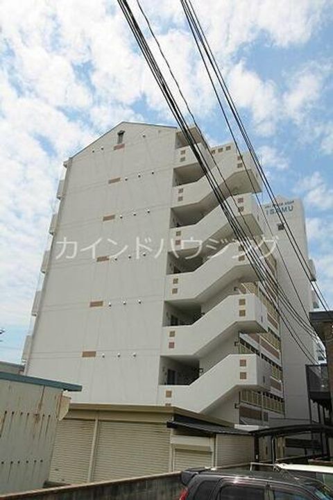 ユニスペースコープイサムの外観
