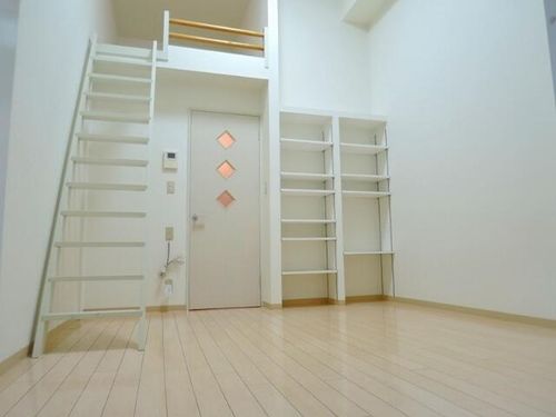 福岡県北九州市八幡西区幸神2丁目(アパート)の賃貸物件の居間