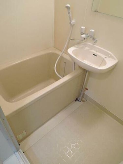 福岡県北九州市八幡西区幸神2丁目(アパート)の賃貸物件の風呂