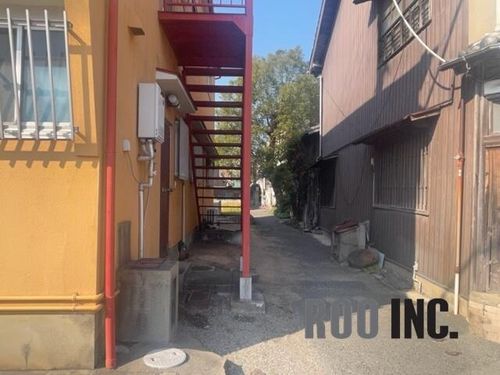 パールハイツの玄関