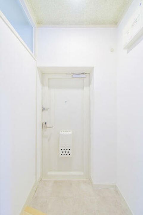 UR平城第一0180106の玄関