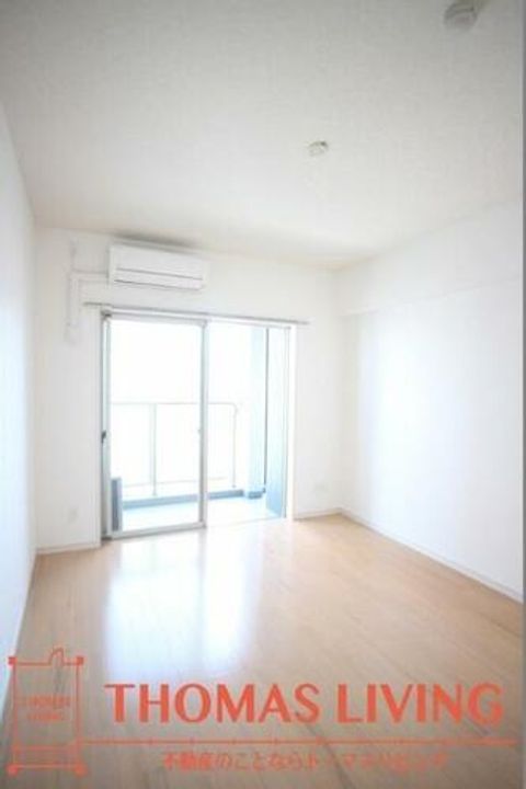 カーサ・フルール401の居間