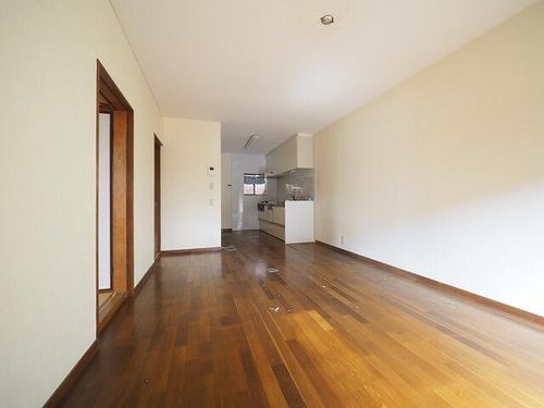 兵庫県尼崎市塚口町4丁目(一戸建)の賃貸物件1の居間