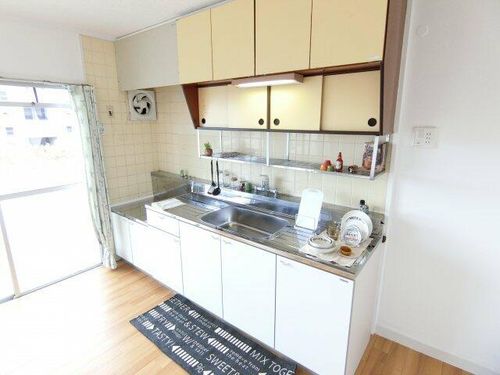 ヴィラナリー狭山7号棟のキッチン