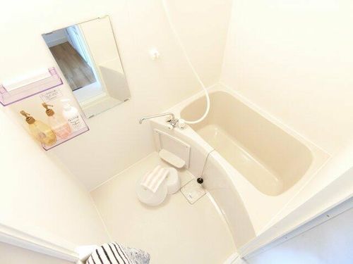 ヴィラナリー狭山7号棟の風呂