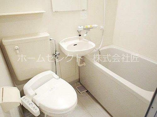 メネダスの内装