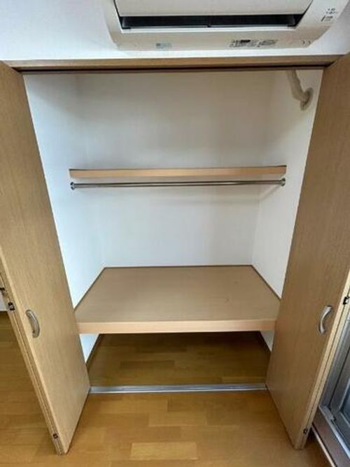 マキビル304の内装