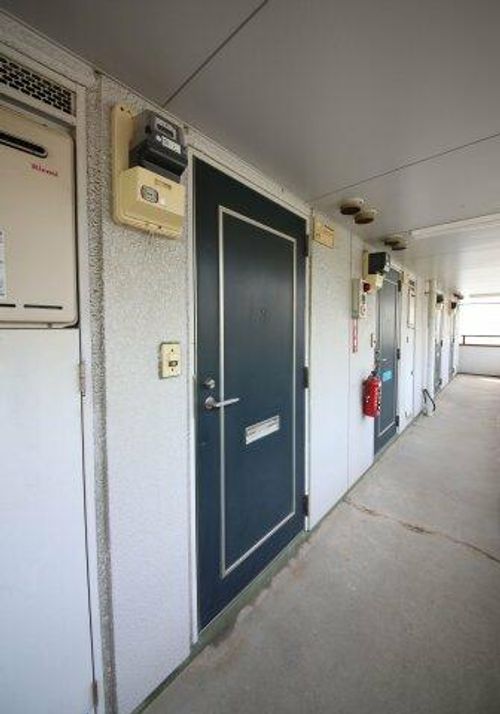 アーバン徳兵衛203の玄関