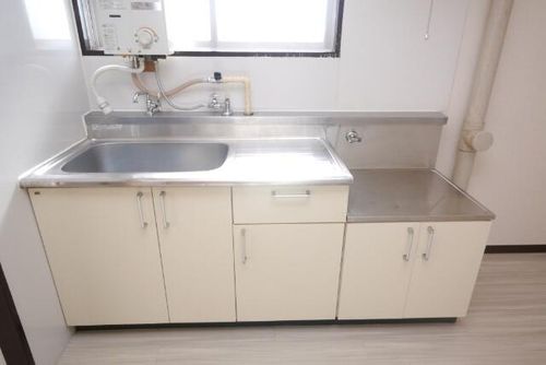 シャトーピア四辻Aのキッチン