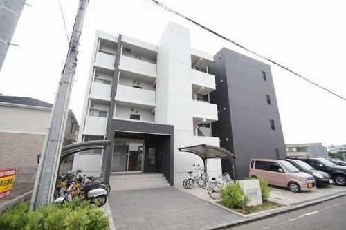 アージュドール102の外観