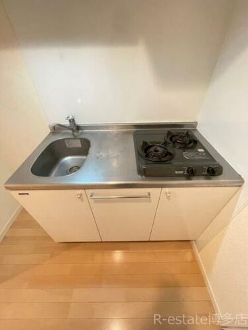 福岡県福岡市中央区荒戸1丁目(マンション)の賃貸物件のキッチン