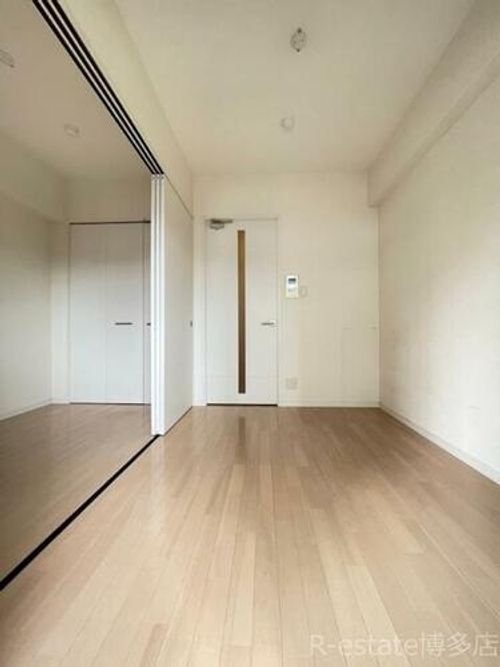 福岡県福岡市中央区荒戸1丁目(マンション)の賃貸物件の居間