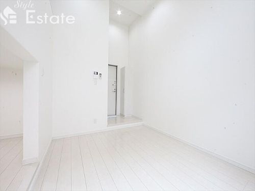 Breeze Residence Moriyama101の居間