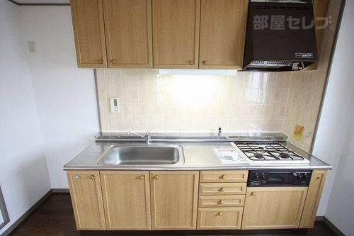 名西ハイツ402のキッチン