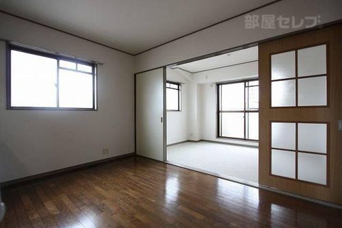 名西ハイツ402の内装