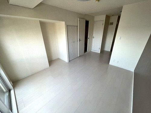 やまぐちビルの内装