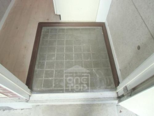 ウィンヒル上郡2の玄関