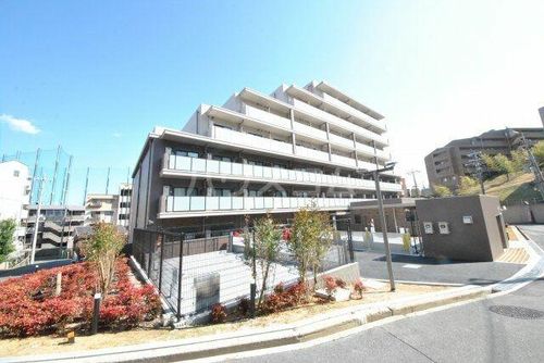 エルプレイス千里中央の外観