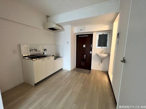 長田ハイツの居間