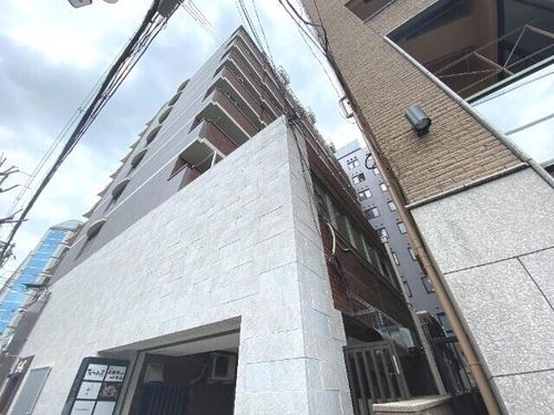 新大阪エクセルハイツの外観