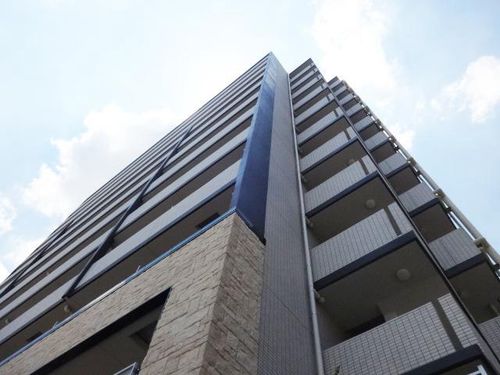 アドバンス新大阪ウエストゲートの外観