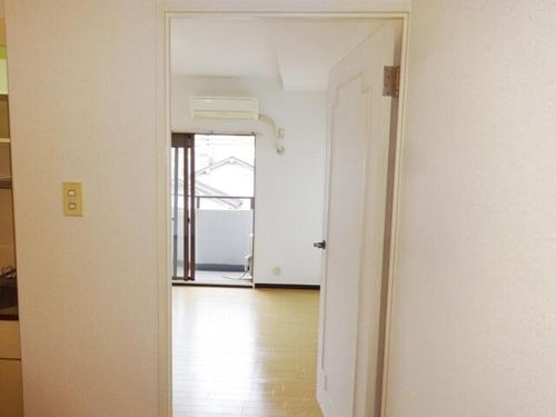 パラッツォフォルトゥーナの玄関