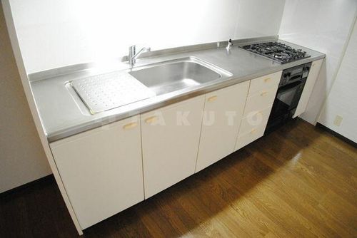 高塚苑のキッチン