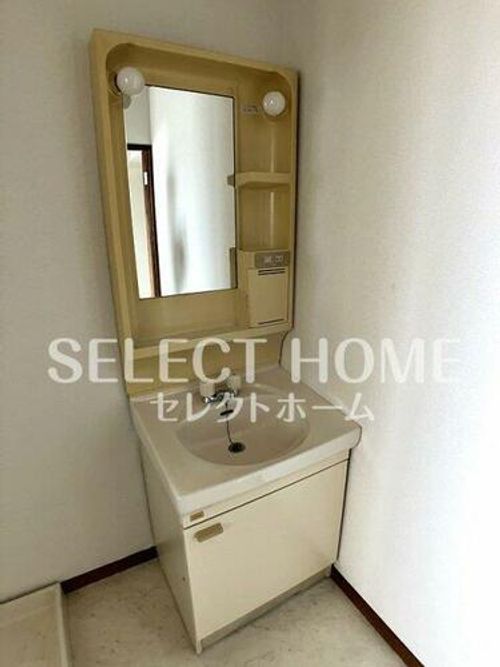 リバーサイド八番館401の内装