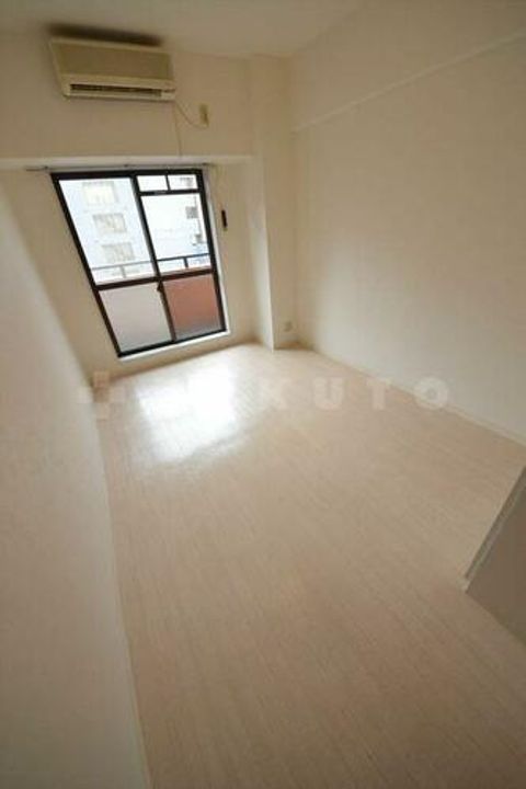 ローズコーポ天満東IIの居間