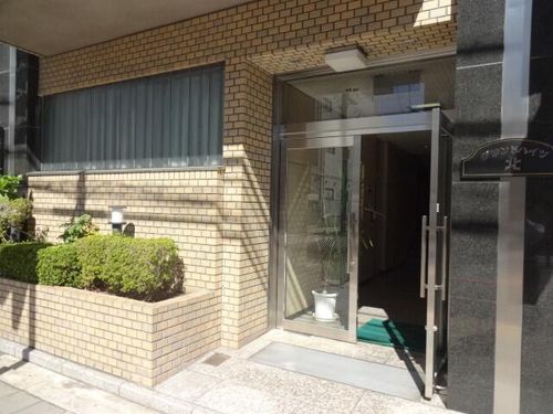 グランドハイツ北の玄関