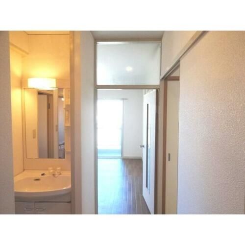 グランドハイツ北の玄関