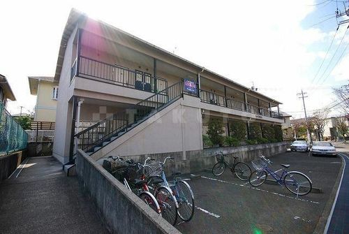 ハイツ岸本の玄関