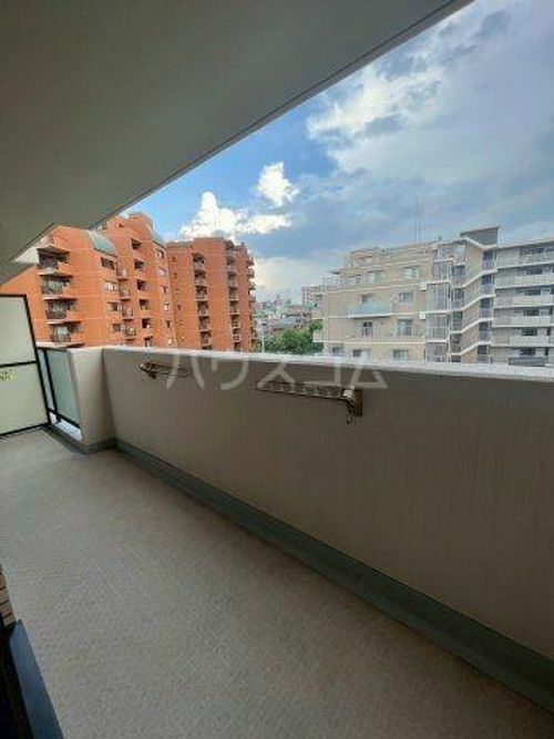 ロフティ少路の内装