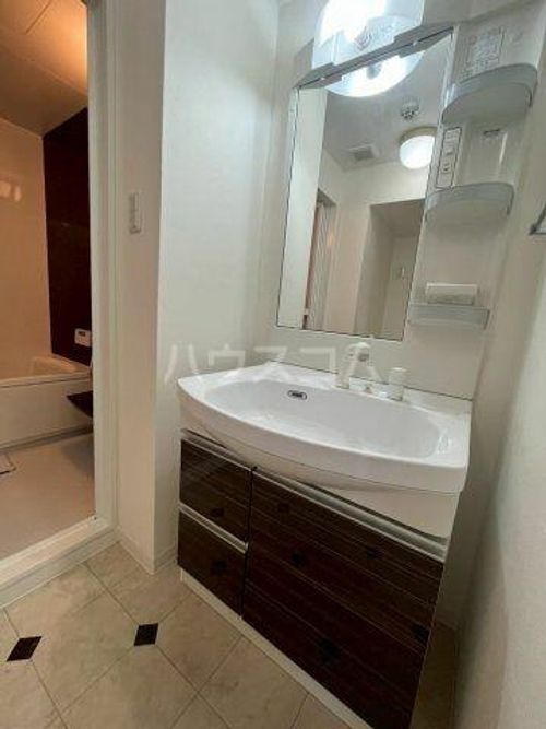 ロフティ少路の内装