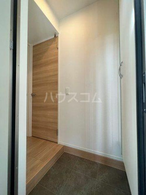 大阪府吹田市円山町(アパート)の賃貸物件の玄関