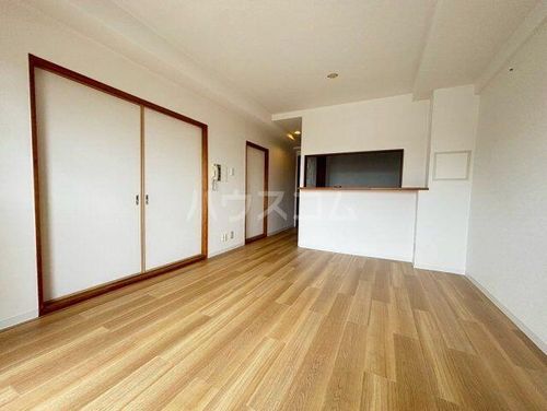 大阪府吹田市佐井寺南が丘(マンション)の賃貸物件の居間