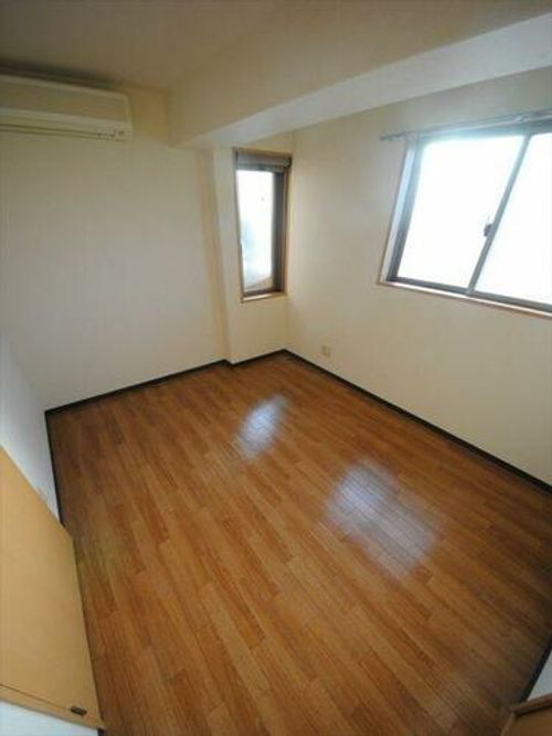 M’プラザ門真駅前の内装