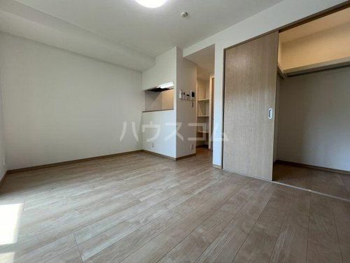 ウェルスクエア池田石橋Ⅱの居間