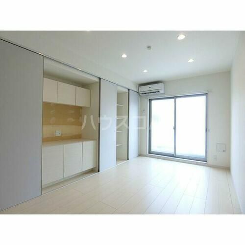 リブリ・岡町の居間