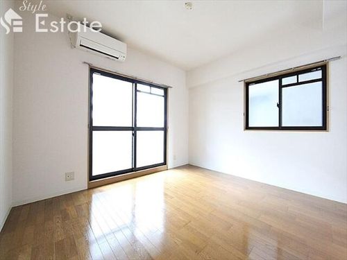 新栄サンハイツの内装