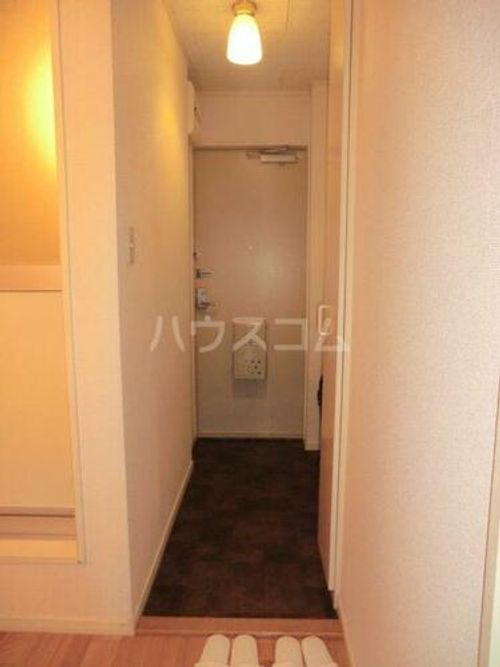 P&Kマンションの玄関