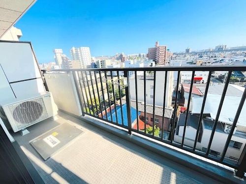 アートライフタケセイ 本館の内装