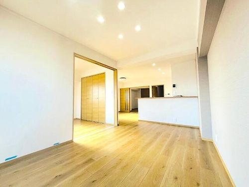 アートライフタケセイ 本館の居間